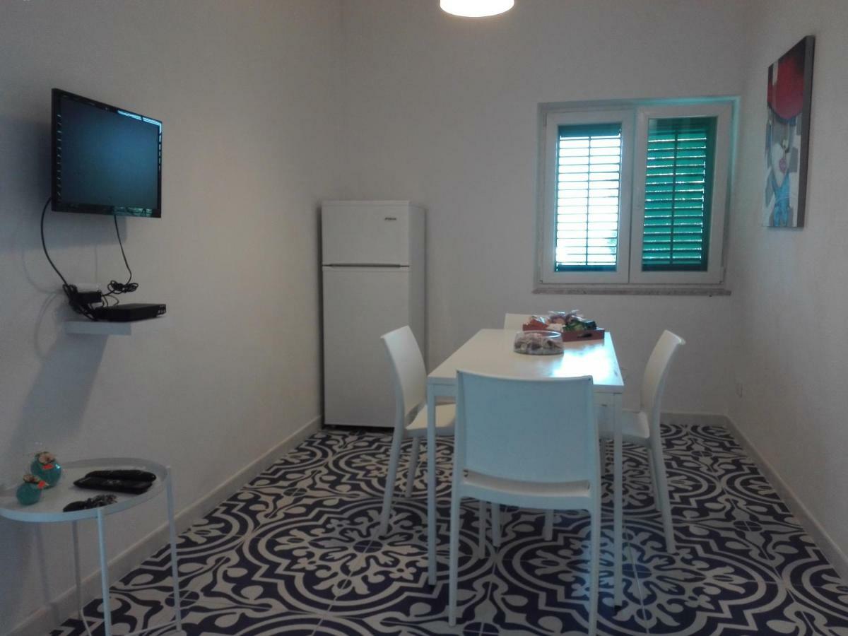 Vila Capozafferano-Casa Carola Santa Flavia Exteriér fotografie